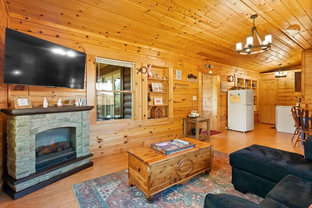 Dream Weaver Cabin Villa Candler Eksteriør bilde